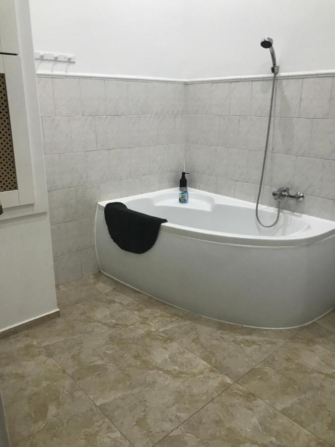Szenes-House Apartman Boedapest Buitenkant foto
